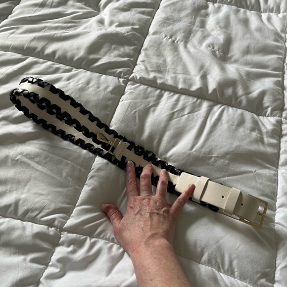 Kate Spade Mix it Up Woven Guitar Bag Strap - Picture 3 of 11